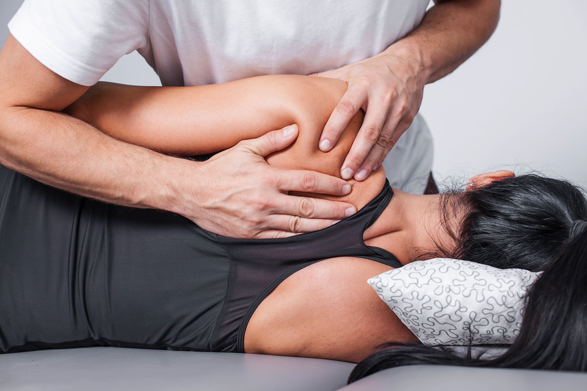 Back pain, Shoulder pain,  treatment - Physiotherapy North London